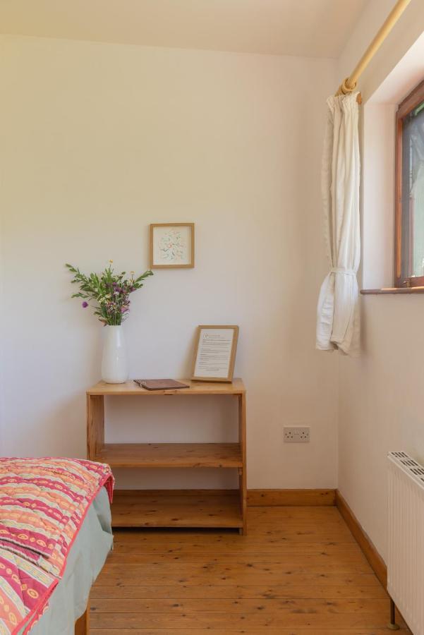 The Common Knowledge Centre Hostel Kilfenora Bagian luar foto